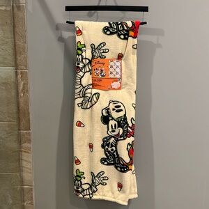 Disney Plush Halloween Throw Blanket Mickey Donald Duck Goofy 50x70in
